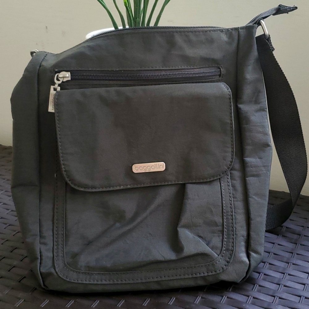 Baggallini Crossbody